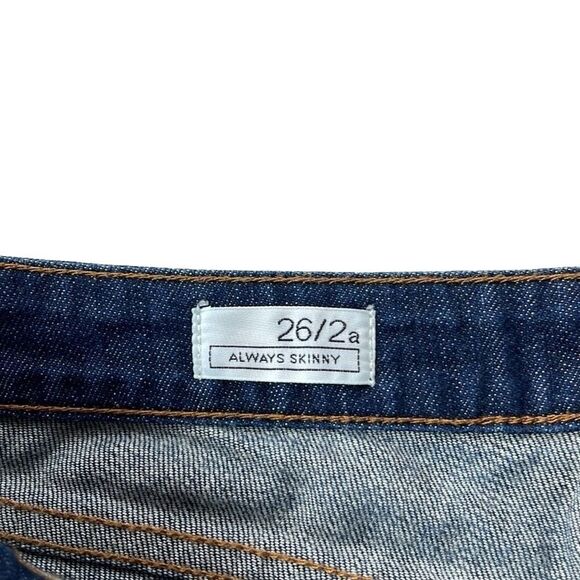 Gap 1969 Always Skinny Jeans Women’s Size 26 /2a Dark Wash Distressed Denim - Picture 8 of 13
